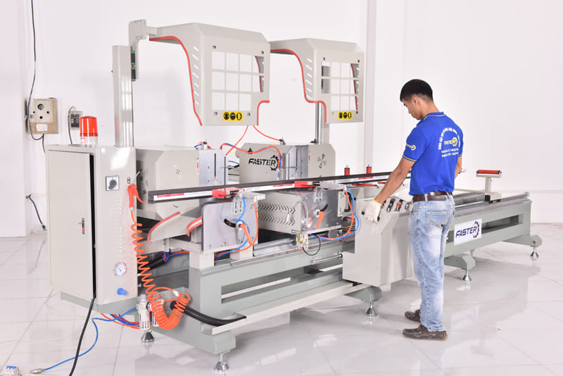 4-May-cat-nhom-2-dau-mam-xoay-F88-180121-17 Máy cắt nhôm 2 đầu F88 4