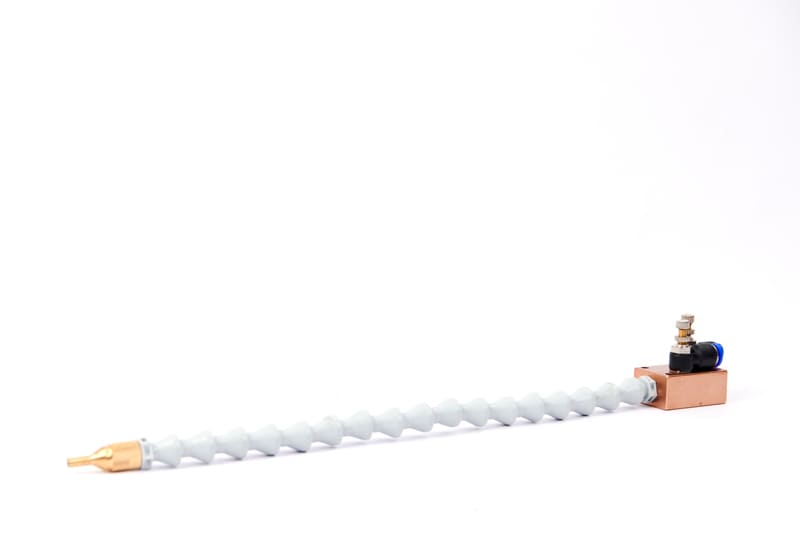 Voi-phun-dau-lam-mat-180121-1